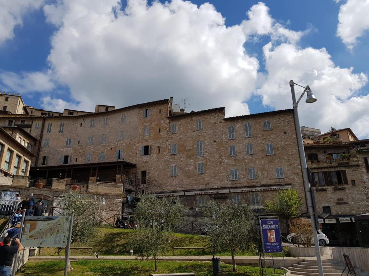 Hotel Il Castello อัสซิซี ภายนอก รูปภาพ