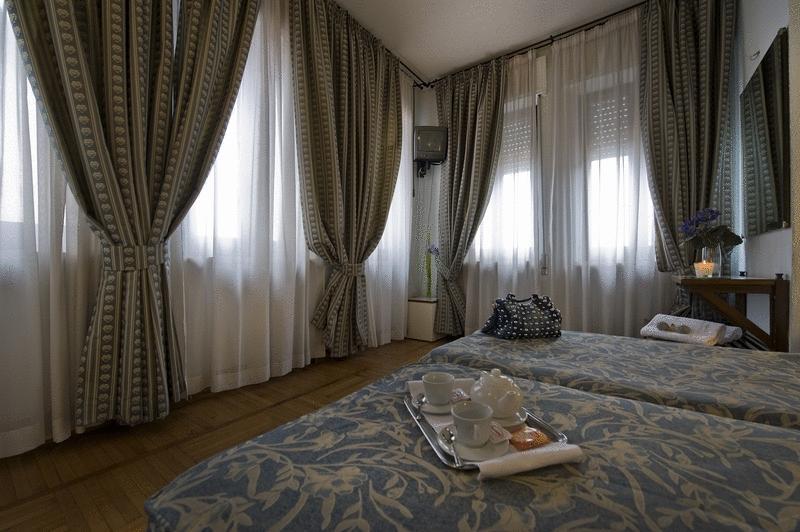 Hotel Il Castello อัสซิซี ภายนอก รูปภาพ