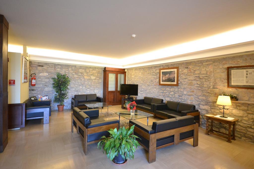 Hotel Il Castello อัสซิซี ภายนอก รูปภาพ