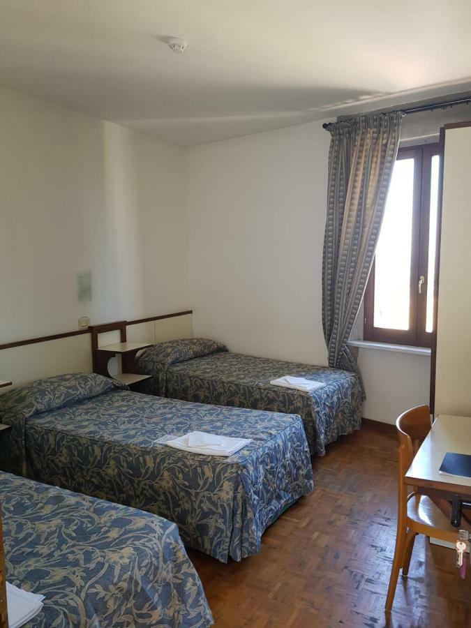 Hotel Il Castello อัสซิซี ภายนอก รูปภาพ